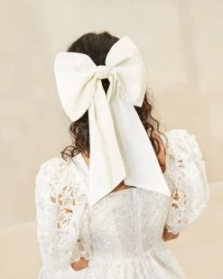 Loeffler Randall Cherie Cream Oversized Hair Bow -Outlet Velin Studio Store CHERIE MO CREAM 021copy