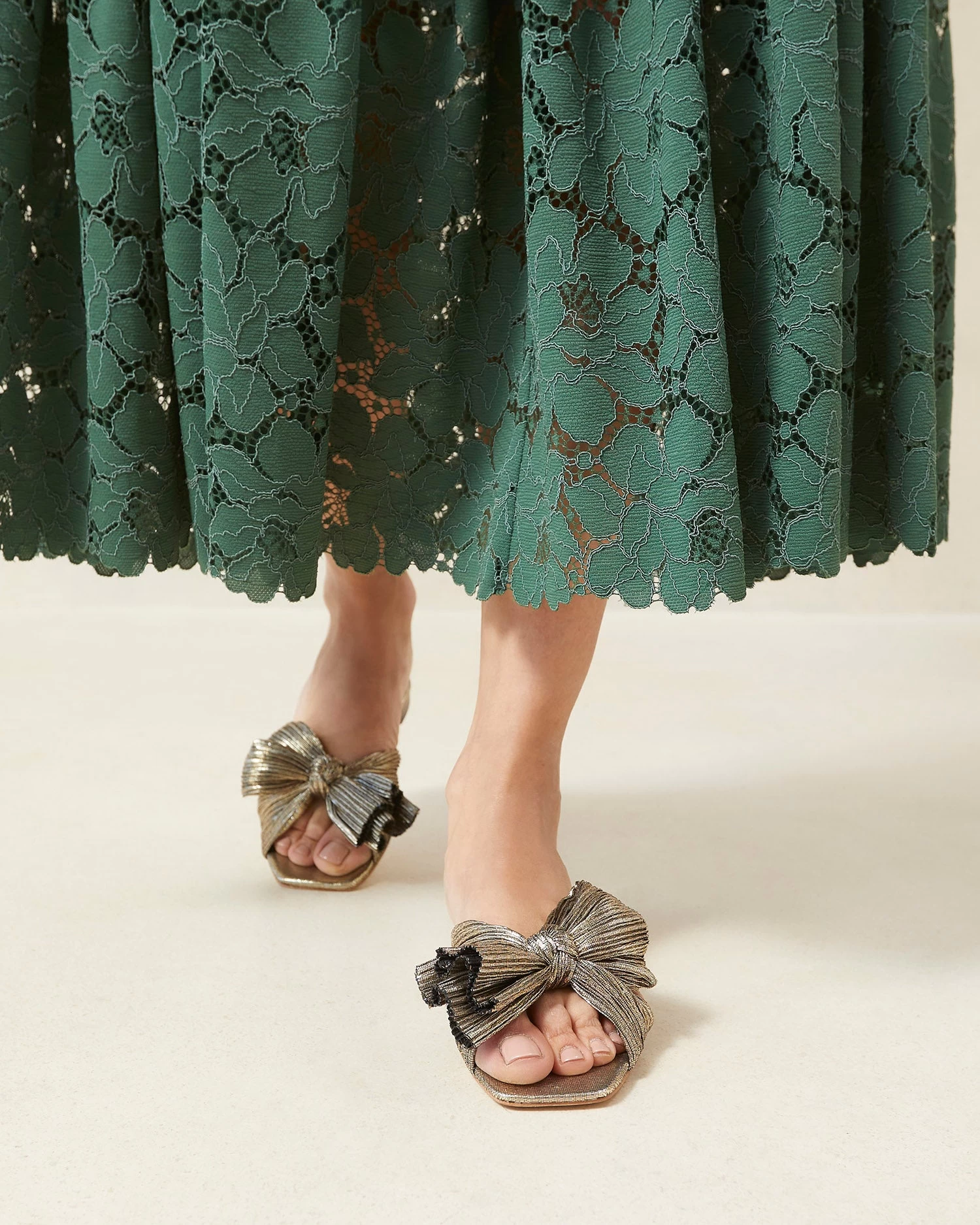 Loeffler Randall Daphne Dark Gold Bow Slide 5 Loeffler Randall Daphne Dark Gold Bow Slide - Image 5