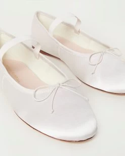 Loeffler Randall Leonie Cream Ballet Flat 7 Loeffler Randall Leonie Cream Ballet Flat -Outlet Velin Studio Store LEONIE SATN CREAM 3